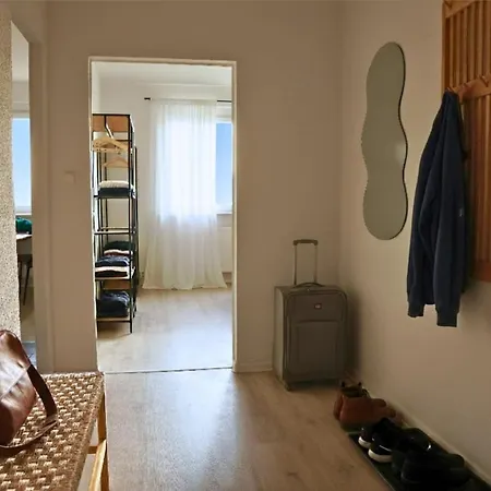 Appartamento Gemuetliches Apartment Mit Tollem Ausblick, Boxspringbetten, Vollausgestatteter Kueche, Tv, Wlan Halle (Saale)