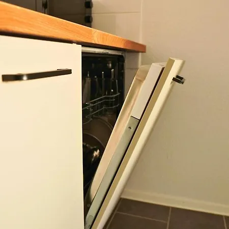Appartamento Gemuetliches Apartment Mit Tollem Ausblick, Boxspringbetten, Vollausgestatteter Kueche, Tv, Wlan Halle (Saale)