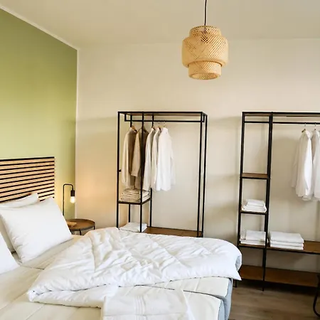Appartamento Gemuetliches Apartment Mit Tollem Ausblick, Boxspringbetten, Vollausgestatteter Kueche, Tv, Wlan Halle (Saale)