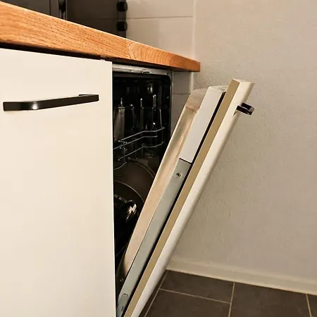 Gemuetliches Apartment Mit Tollem Ausblick, Boxspringbetten, Vollausgestatteter Kueche, Tv, Wlan *